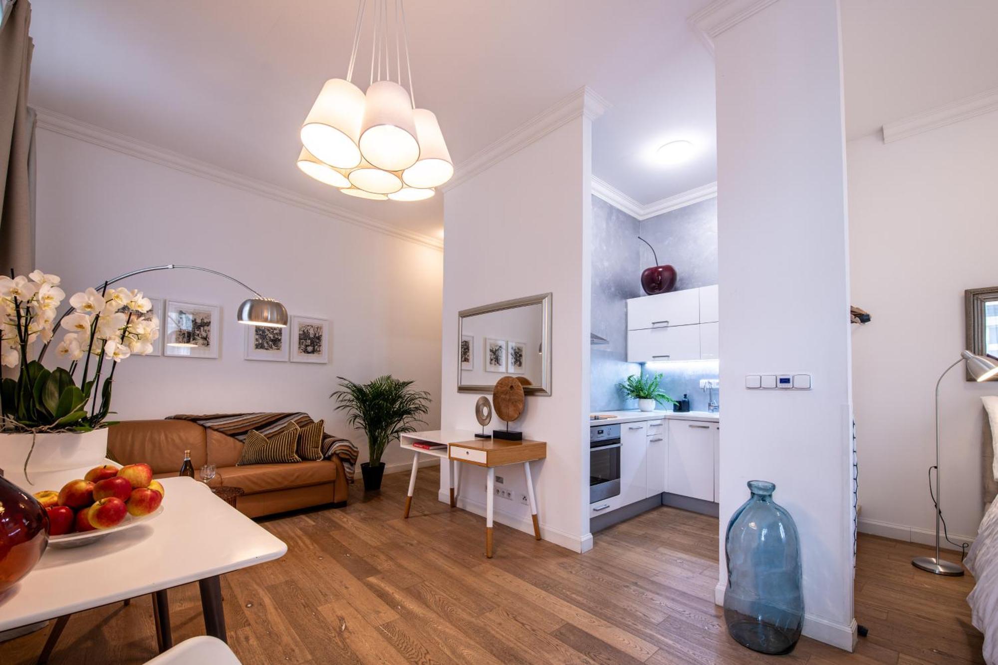 Modern Downtown Apt - Renovated, On Ideal Location Прага Екстериор снимка